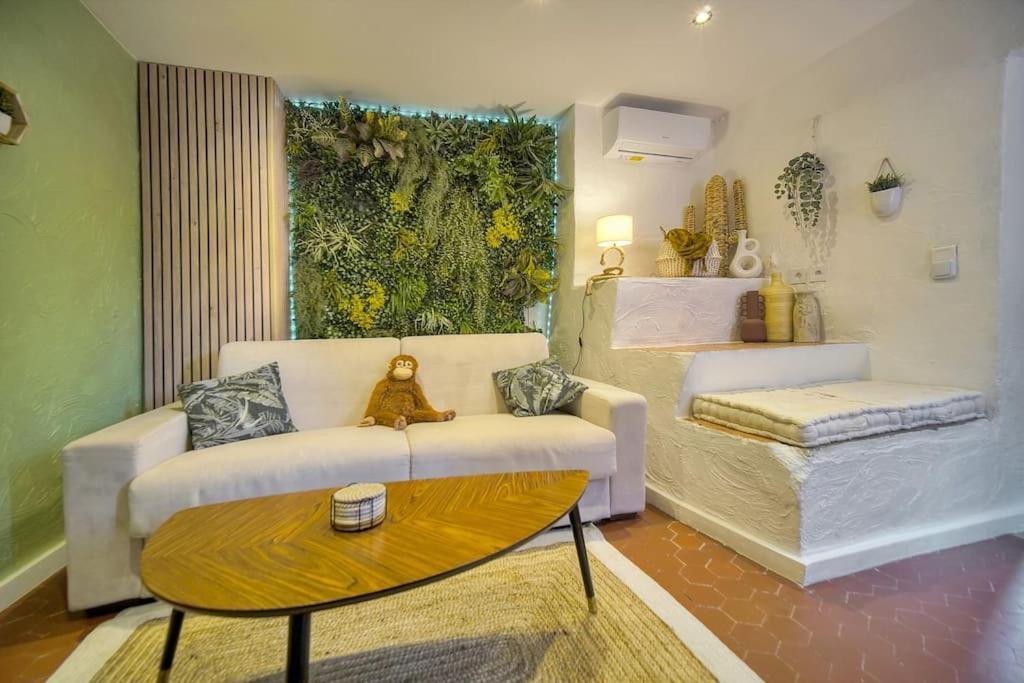 Monkey Forest Appartement Grasse Buitenkant foto